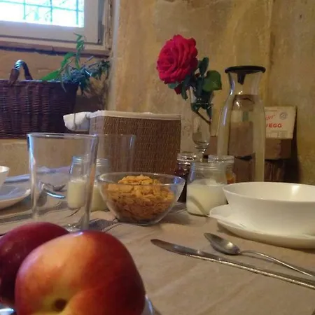 Casa Del Nespolo B&B 3*