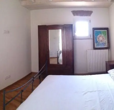 Casa Del Nespolo B&B