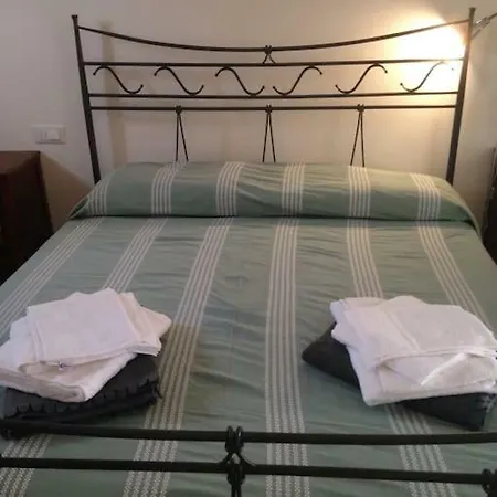 Casa Del Nespolo Alojamento de Acomodação e Pequeno-almoço Pilzone